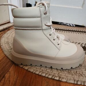 listing-status-banner